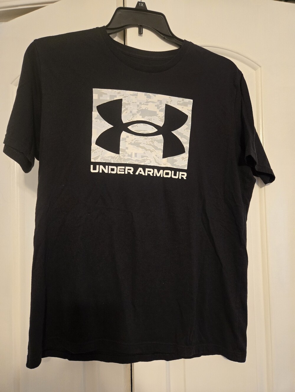 Under Armour Black Short-Sleeve Tee with Gray Camo Logo